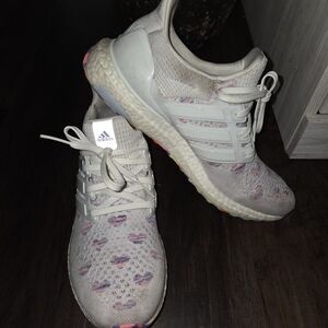 Adidas Women's Cream and Pink Athletic Shoes